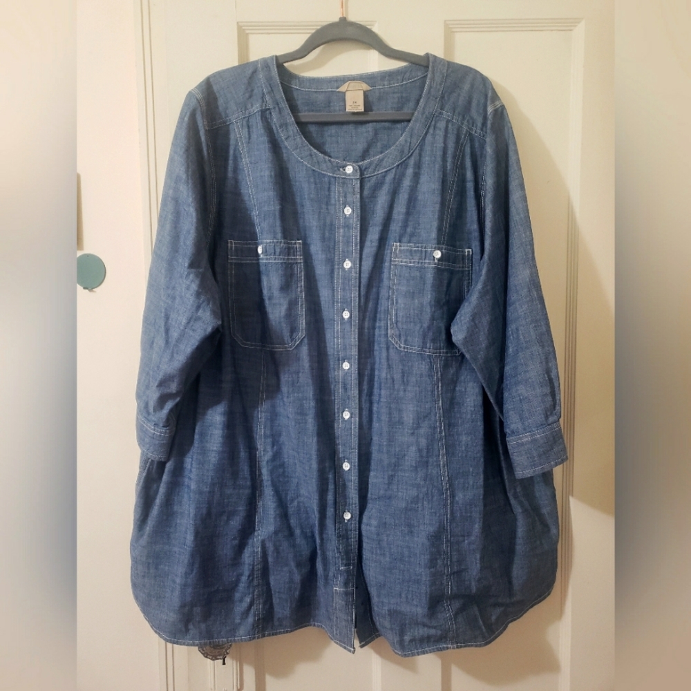 Duluth Trading Company Demin Button Up